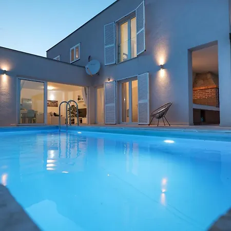 House Anpero Villa