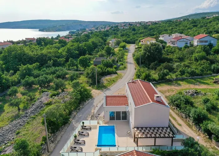 Villa House Anpero