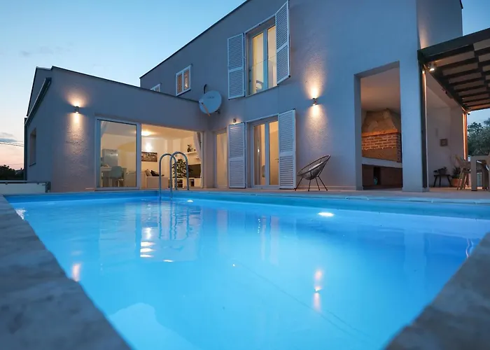 House Anpero Villa